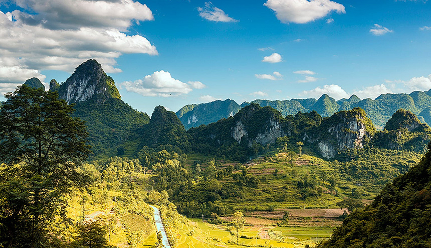 A due passi dalla Cina: Viaggio in Vietnam nella provincia di Cao Bang A due passi dalla Cina: Viaggio in Vietnam nella provincia di Cao Bang